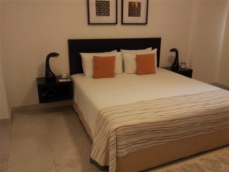 Midan Hotel Suites Muskat Bagian luar foto